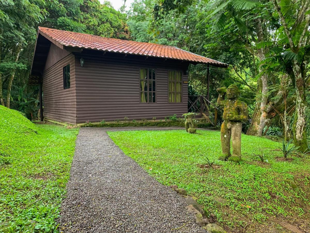 Hospedaje La Naciente Turrialba Bagian luar foto